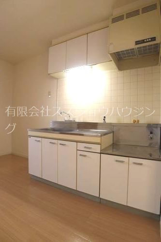 栄幸マンションのキッチン写真