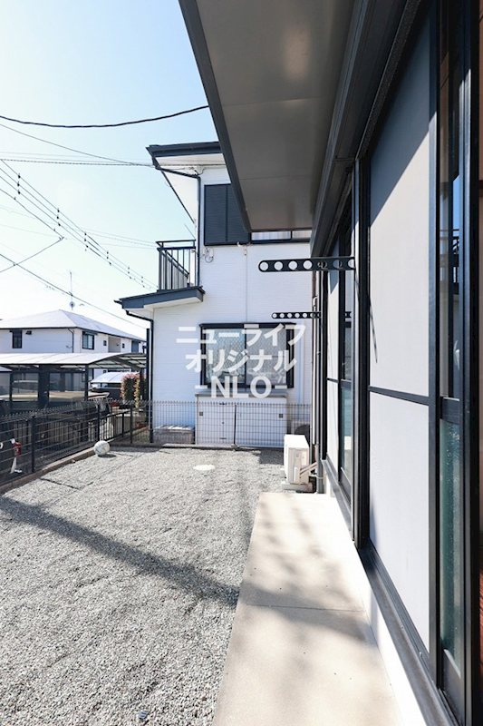 バルコニー　1階につき広い専用庭が付いています☆
