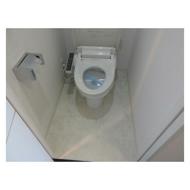 トイレ　※同仕様写真