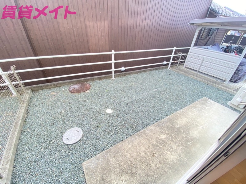 庭　同物件別室写真