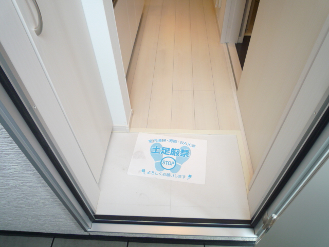 玄関　※同施工会社参考写真