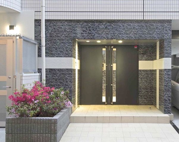 エントランス　外観もきれいです