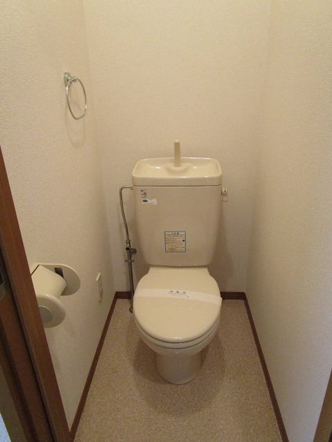 トイレ　★トイレは浴室と別です★