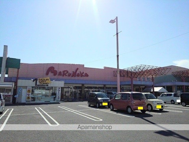 スーパー　マルナカ宇多津店（スーパー）まで700m