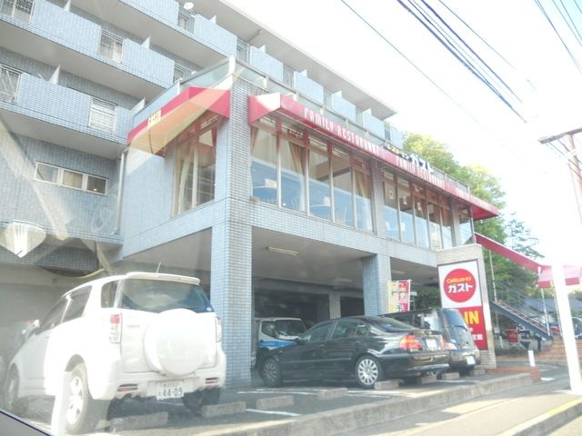 飲食店　ガスト 生田駅前店（飲食店）まで183m