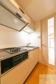 キッチン　※同タイプの別のお部屋です。