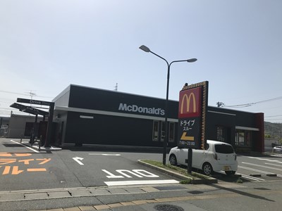 飲食店　マクドナルド山口小郡店（飲食店）まで1141m