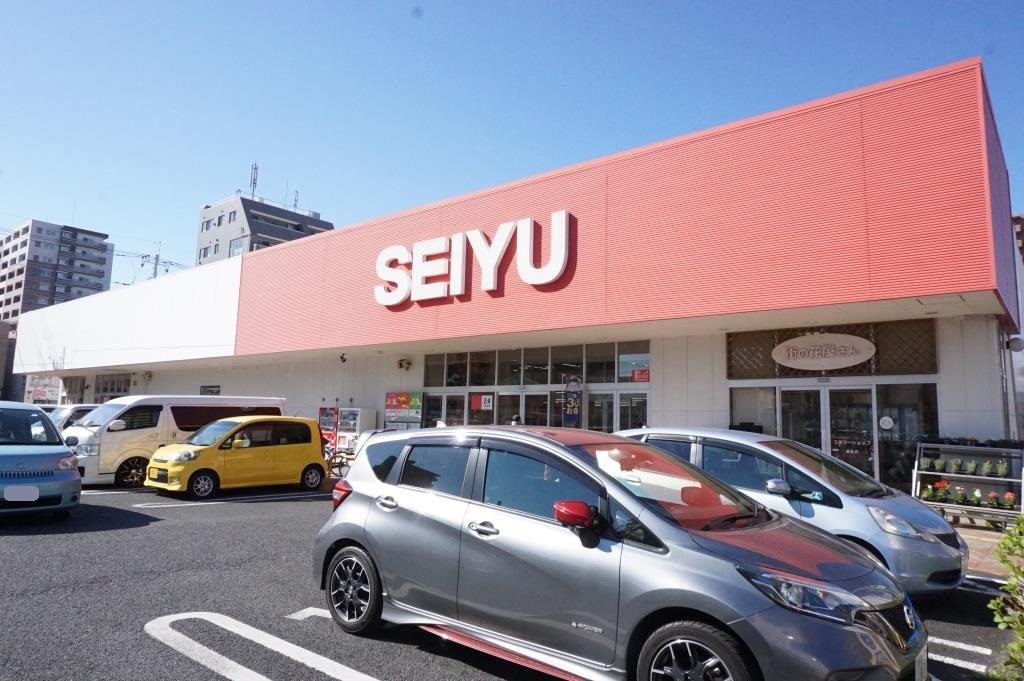 スーパー　西友 草加店（スーパー）まで352m