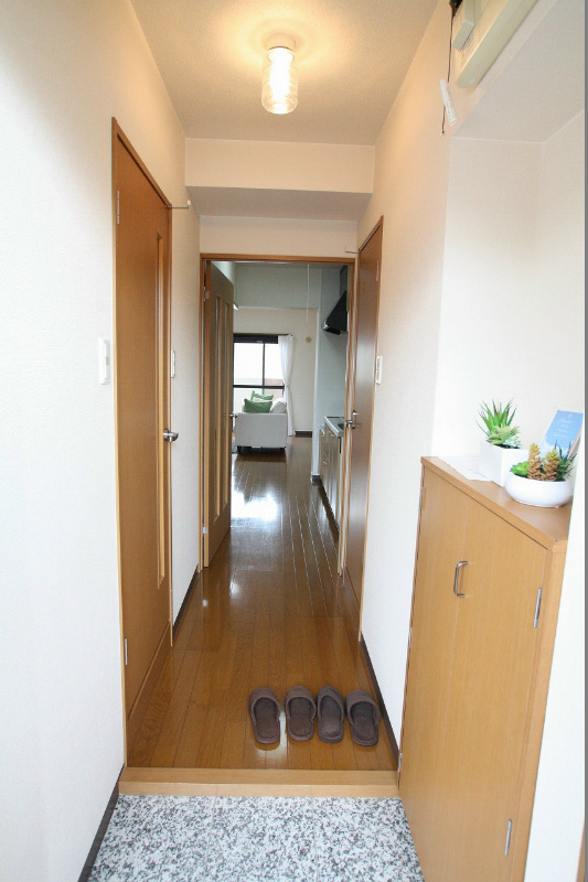 玄関　※他部屋参照
