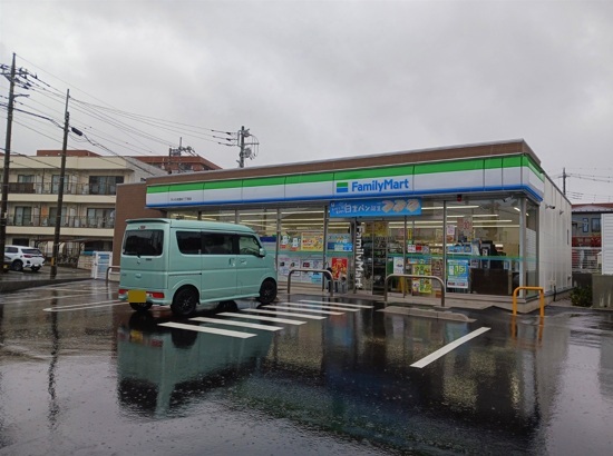 コンビニ　ファミマ　さいたま曲本２丁目店（コンビニ）まで170m