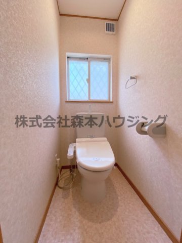 トイレ　落ち着いたトイレです