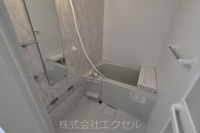 バス・シャワールーム　浴室乾燥付きです。