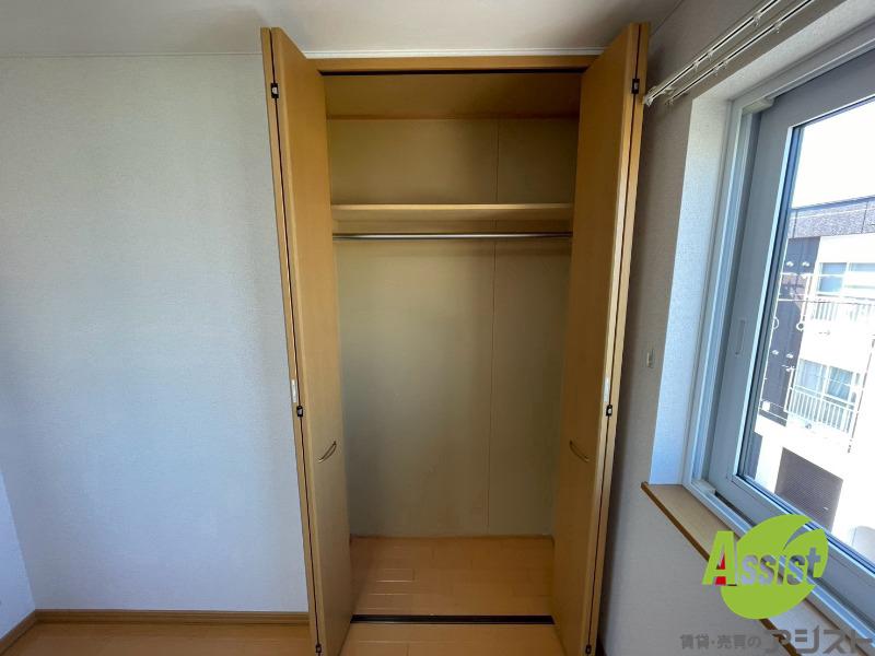 収納　収納もバッチリあるのでお部屋が片付きますよ！