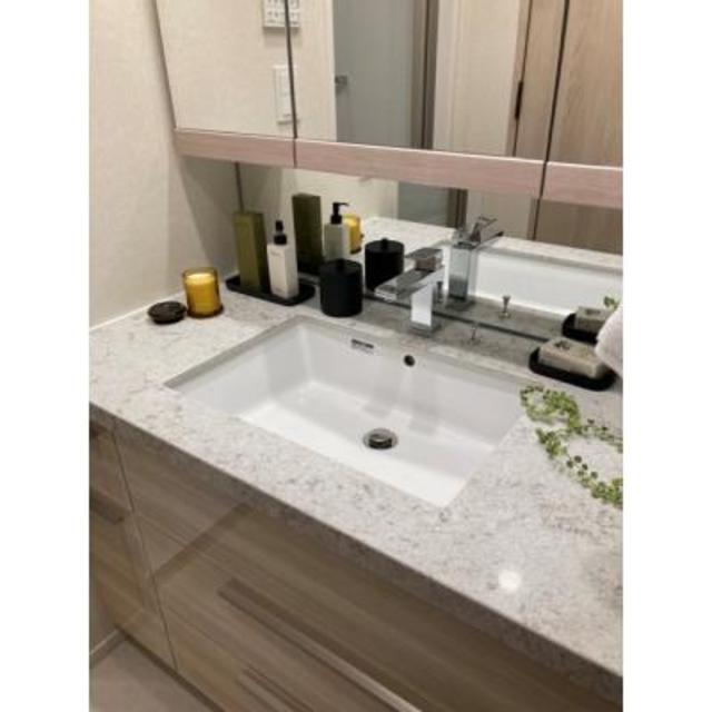 洗面設備　※写真は同タイプ住戸です。