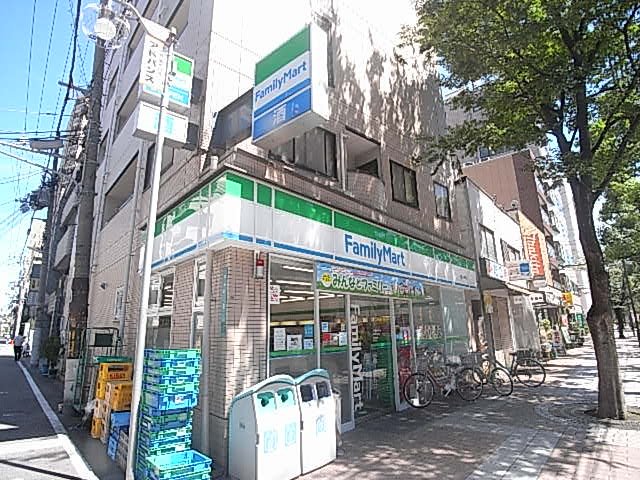 コンビニ　ファミリーマート　西宮戸田町店（コンビニ）まで261m