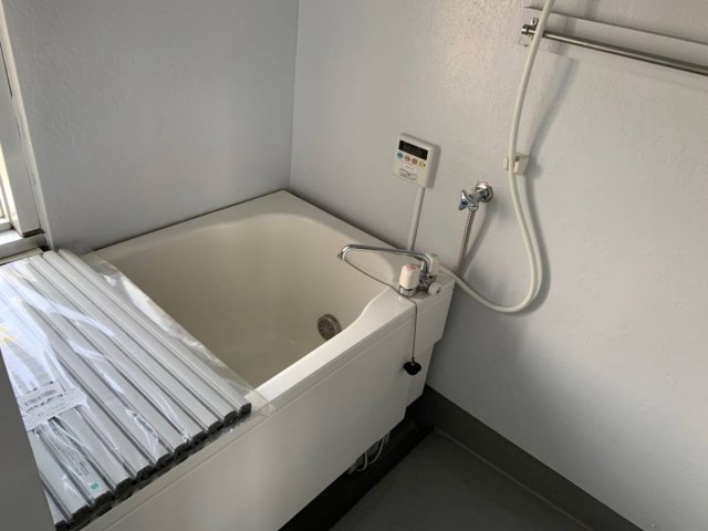 バス・シャワールーム　同物件別部屋です