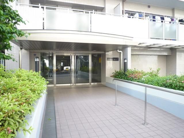 エントランス　★★オートロック付で安心★★