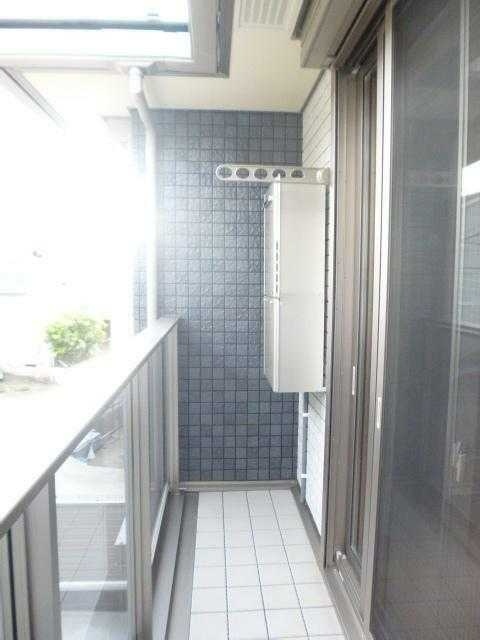 バルコニー　※同間取り別部屋参考写真（募集部屋は中部屋になります）