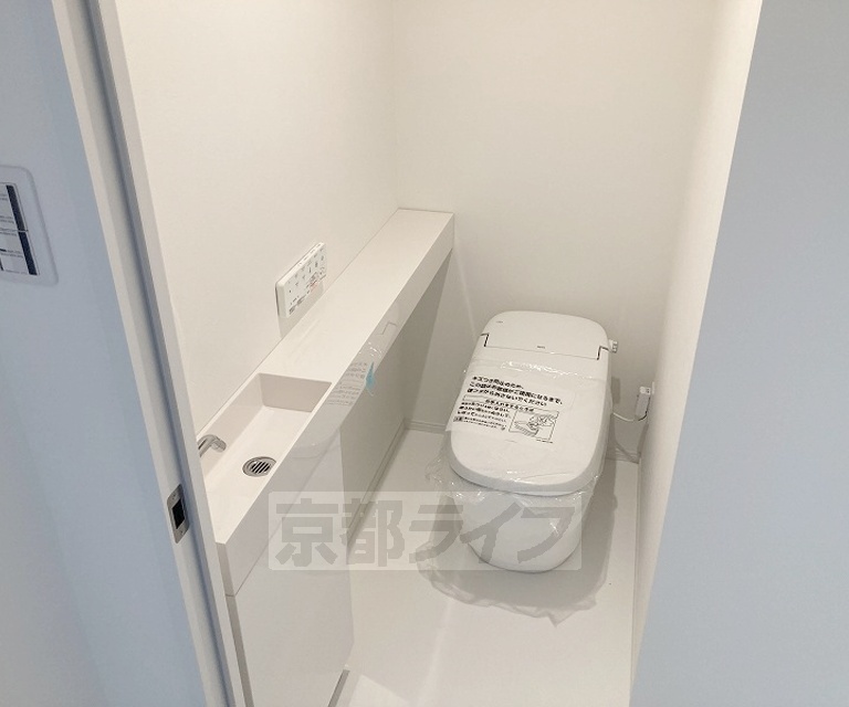 建物外観　・建築中