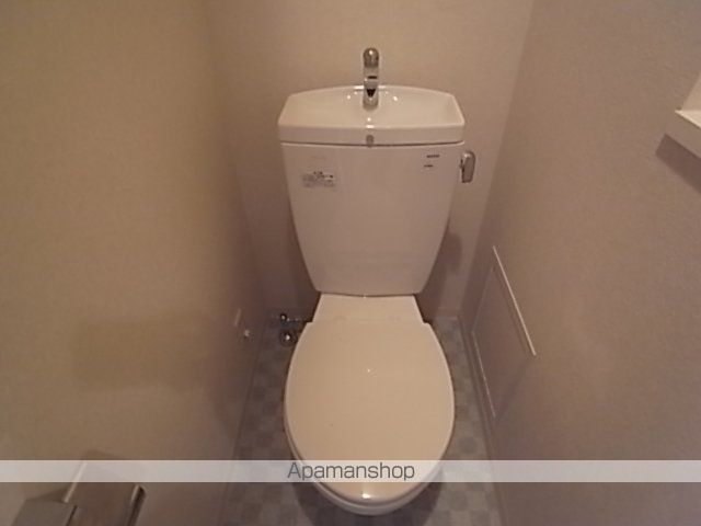 地下鉄東山線 千種駅 徒歩7分 12階建 築19年のトイレ写真