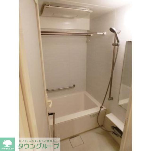 バス・シャワールーム　※写真は同タイプ住戸です。