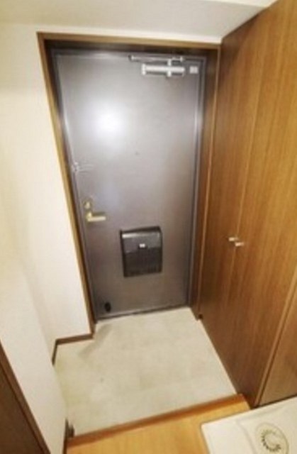 玄関　別部屋同仕様タイプ