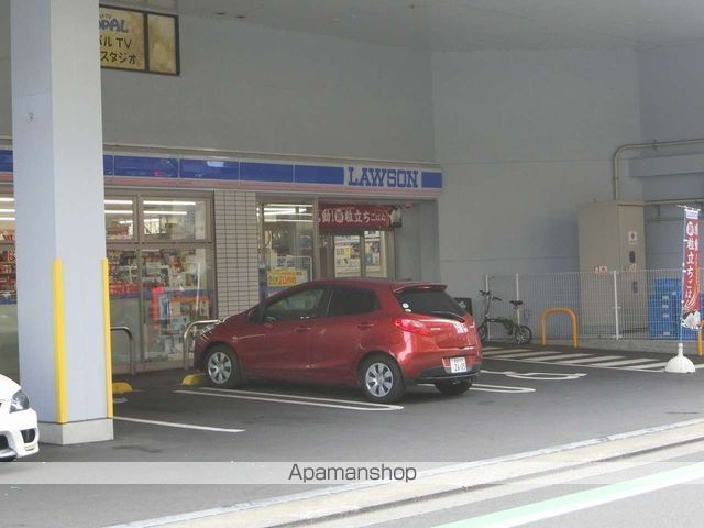 コンビニ　ローソン（コンビニ）まで123m