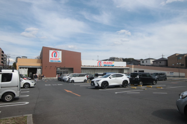 スーパー　マミープラス　西堀店（スーパー）まで850m