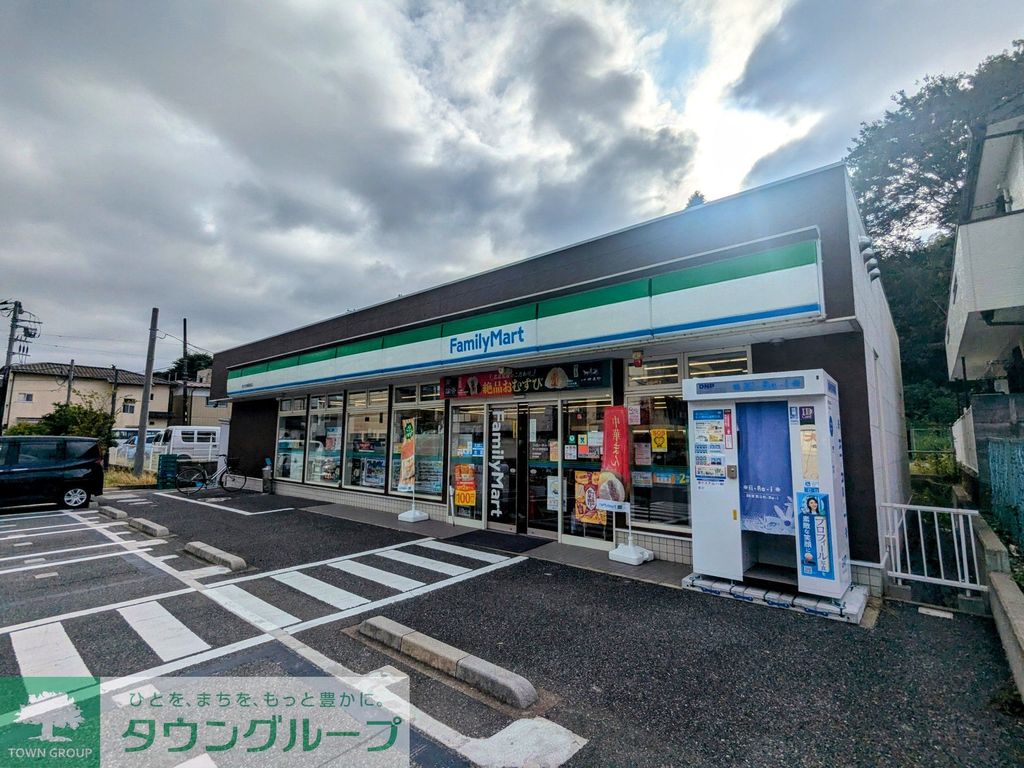 コンビニ　ファミリーマート 市川大野町四丁目店（コンビニ）まで1200m