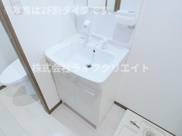 洗面設備　※写真は2F