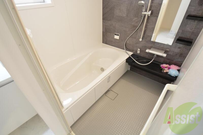 バス・シャワールーム　広々としたお部屋です。