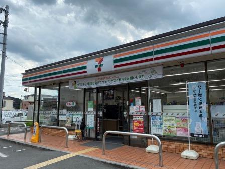コンビニ　セブンイレブン（コンビニ）まで1394m