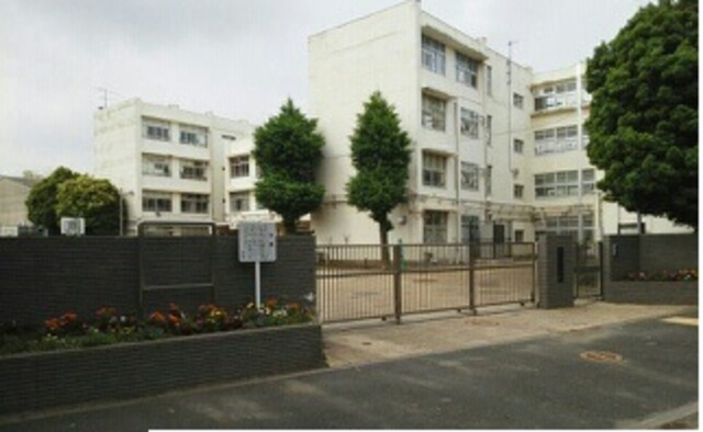 小学校　横浜市立勝田小学校（小学校）まで575m