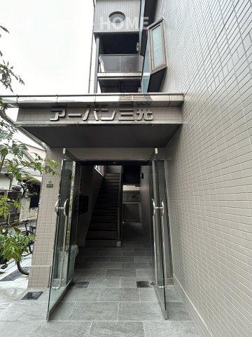 エントランス　ゆとりのあるエントランスです