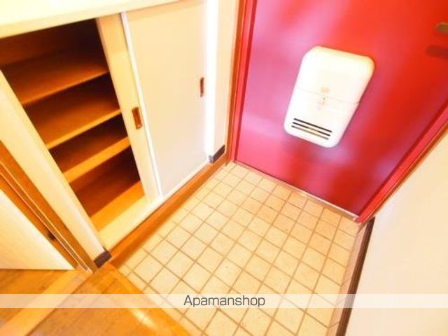 メゾンドアルファIIの玄関写真