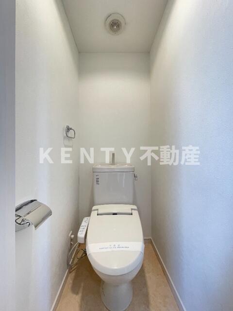 トイレ　落ち着いたトイレです