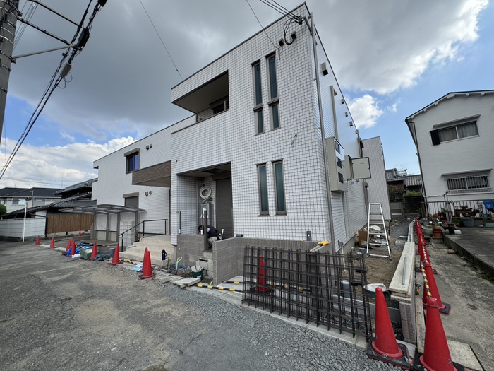 建物外観　建築中
