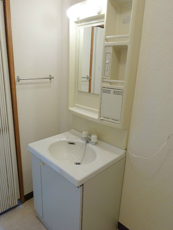 洗面設備　※同タイプのお部屋です