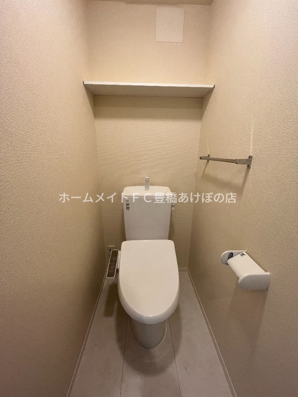 トイレ　同型別部屋写真（反転）