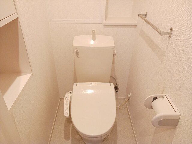 トイレ　シンプルで使いやすいトイレです
