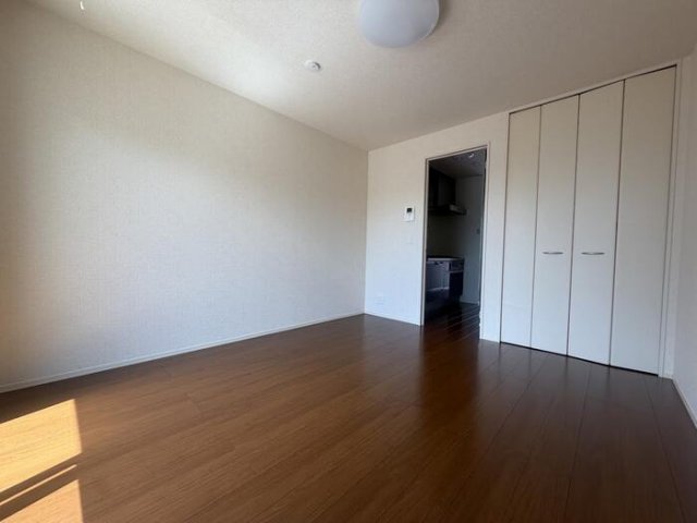 ロイヤルハイツの居間写真