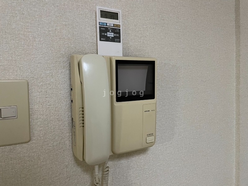セキュリティ　モニター付きインターホンで来客確認も安心です！