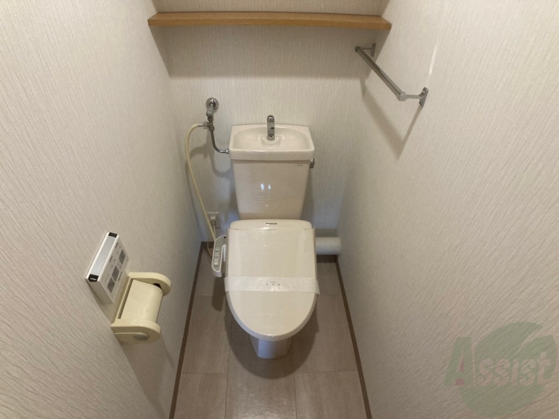 トイレ　トイレです。ウォシュレット付を探している方、おすすめです。
