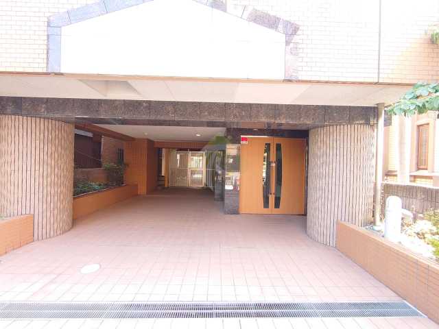 エントランス　スカイコート東大前壱番館