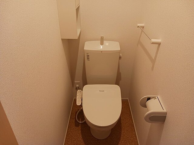 トイレ　ゆったりとした空間のトイレです
