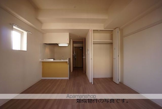 地下鉄名城線 矢場町駅 徒歩7分 10階建 築12年の居間写真