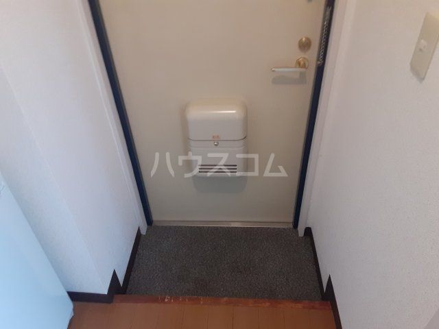 ウイングマンションの玄関写真