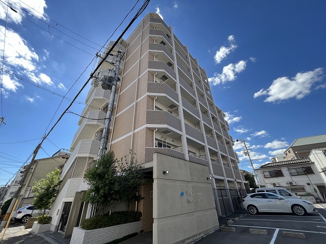 建物外観　外観は落ち着いています