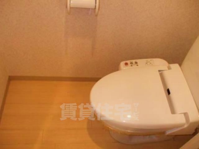 地下鉄千日前線 西長堀駅 徒歩5分 10階建 築22年のトイレ写真