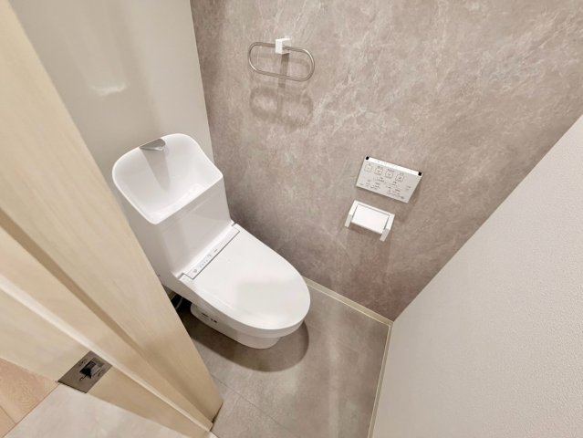 クリエオーレ新堂IIのトイレ写真